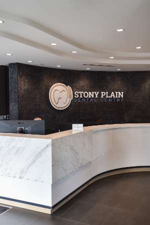 stony-plain-dental-family-dentist-reception-desk Stony Plain Dental wall art